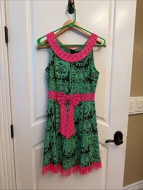 Sourpuss Green Skull Print Dress with Pink Polka Dot Trim M